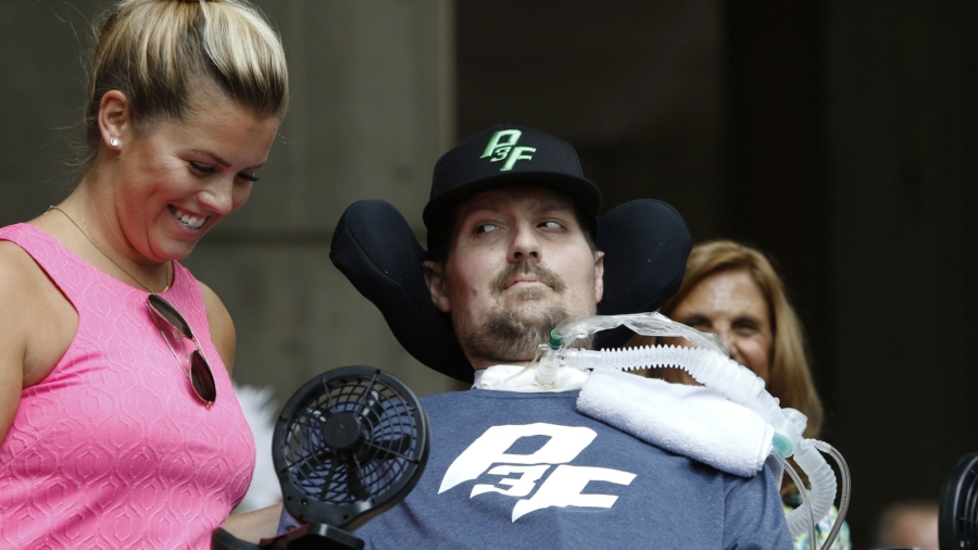 Ice Bucket Challenge Inspiration Pete Frates Dies at 34