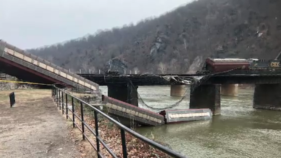 Maryland-Bound Train Derailed, Two Cars Fall Into Potomac River