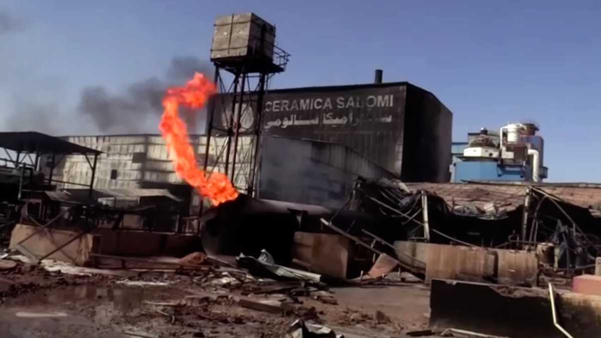 Fire completely destroyed ceramics factory in the Sudanese capital Khartoum on Dec. 3, 2019. (Screenshot/Reuters)