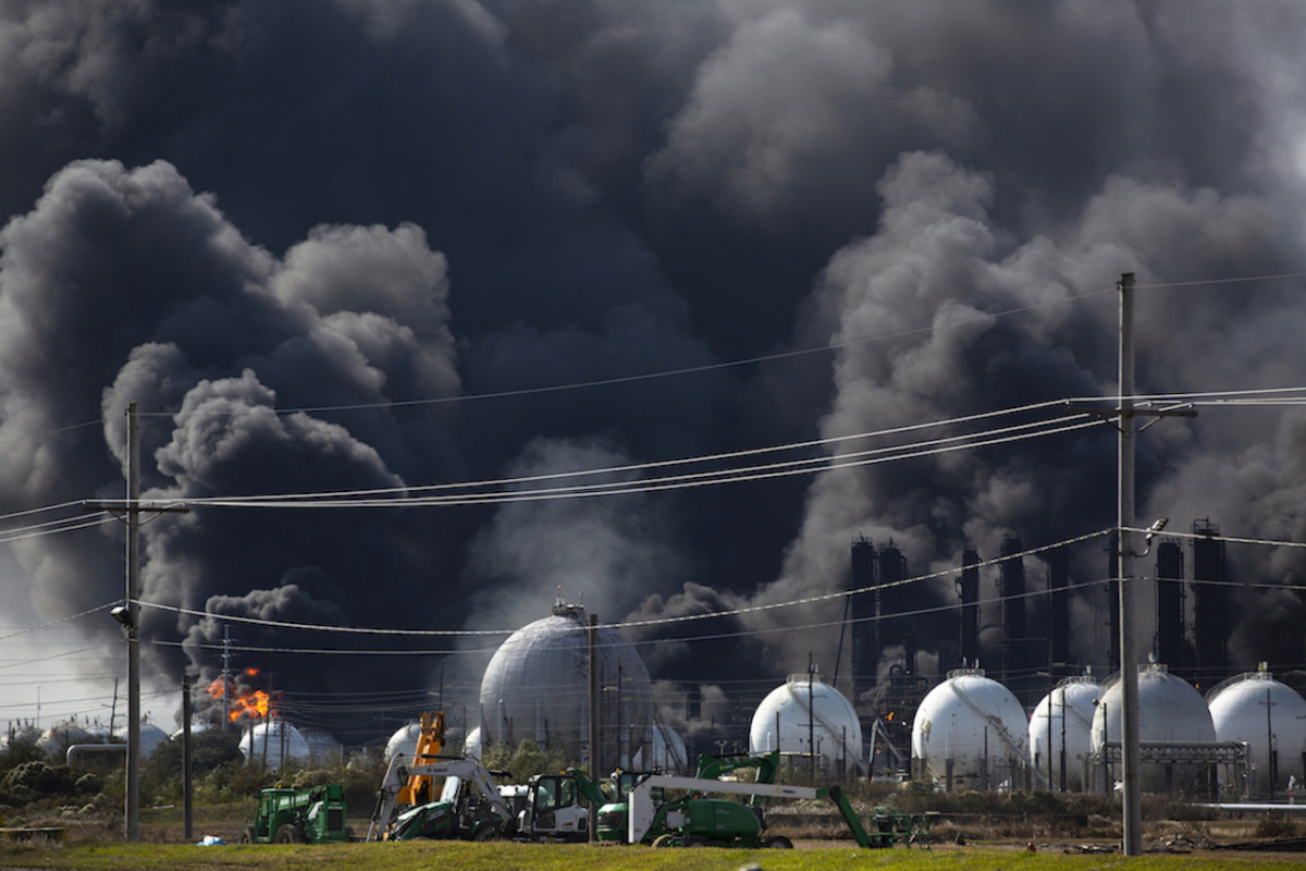 Smoke from an explosion at the TPC Group plant is seen in Port Neches, Texas on Nov. 27, 2019. (Marie D. De Jesús/Houston Chronicle via AP)