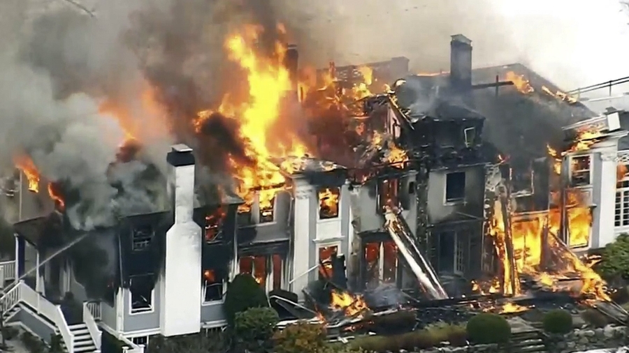 Fire Destroys Massachusetts Mansion Once Owned by Descendant of President John Adams