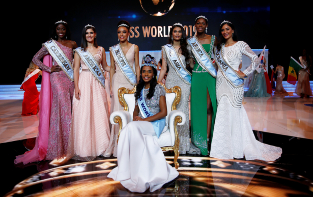 Miss World 2019 Toni Ann Singh of Jamaica celebrates winning the Miss World final in London, Britain, on Dec. 14, 2019. (Henry Nicholls/Reuters)