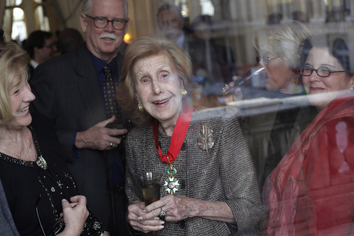Billionaire media proprietor Anne Cox Chambers (C) smiles after being awarded "Commandeur de la L'gion d'Honneur" at the Culture Ministry, in Paris, on Nov. 13, 2009. (Thibault Camus/AP Photo)