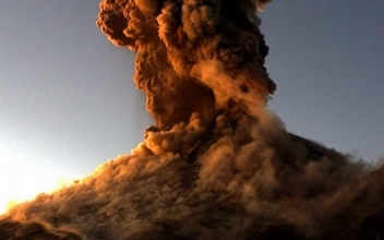 Mexico Volcano Sends Massive Ash Columns 3 Kilometers Into Sky