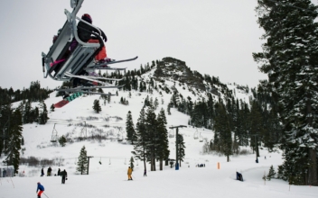 Colorado Skier Dies From Suffocation After Coat Gets Caught by Chair Lift