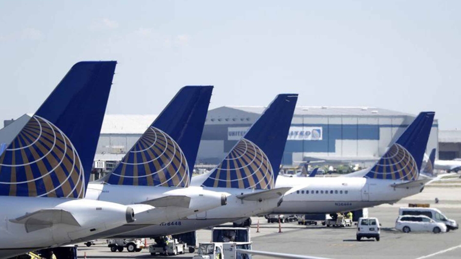 United Airlines Places Biggest Ever Jet Order in Push for Growth