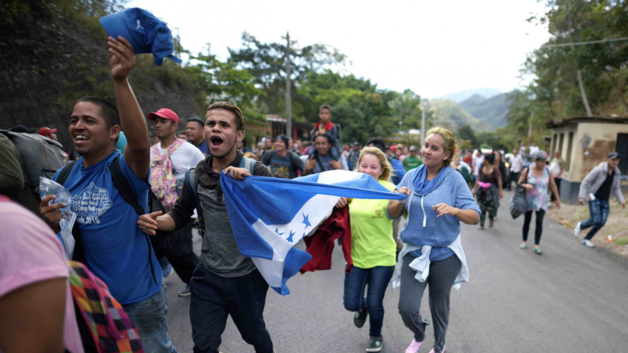 More Than 2,000 in Migrant Caravan Enter Guatemala With US in Their Sights