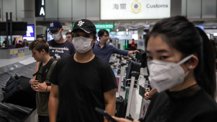Hong Kong Bans Hubei Travelers, Declares State of Emergency Over Coronavirus
