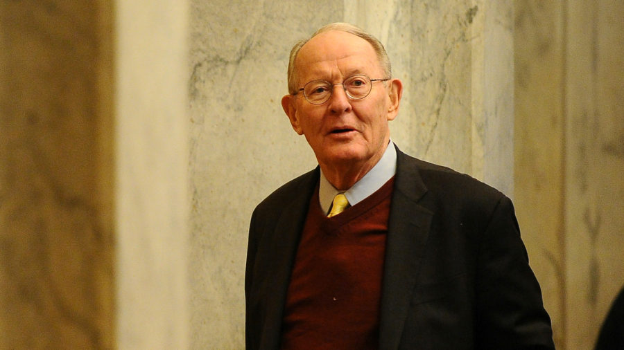 Key GOP Sen. Lamar Alexander to Vote No on Additional Witnesses, Documents in Impeachment Trial
