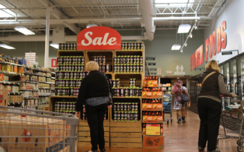 A Grocery Store Competing With Whole Foods Has Filed for Bankruptcy