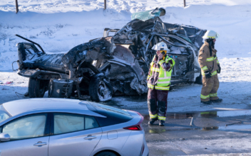 2 Killed in Massive Pileup Involving More Than 200 Cars Near Montreal