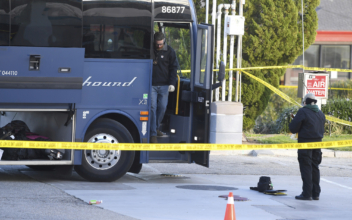 1 Dead, 5 Wounded in Shooting on Bus, California Police Say