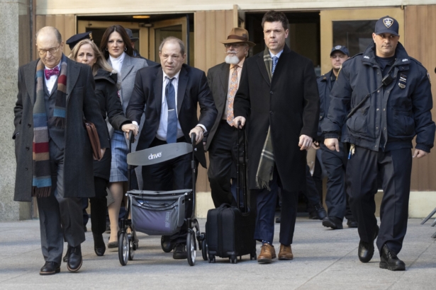 Harvey Weinstein, fourth from left, leaves the courthouse during jury deliberations in his rape trial on Feb. 21, 2020, in New York. (Mary Altaffer/AP Photo)