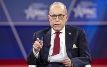 Kudlow Says Federal Government Will Extend Eviction Moratorium