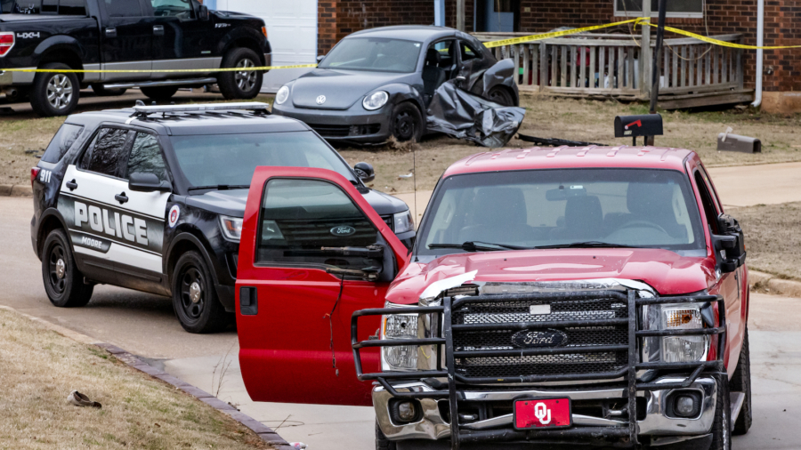 Official: 2nd Student Dies After Truck Hits Oklahoma Runners