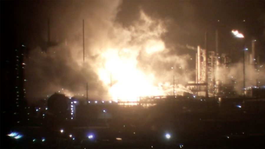 Fire Erupts at ExxonMobil Refinery in Louisiana; No Injuries