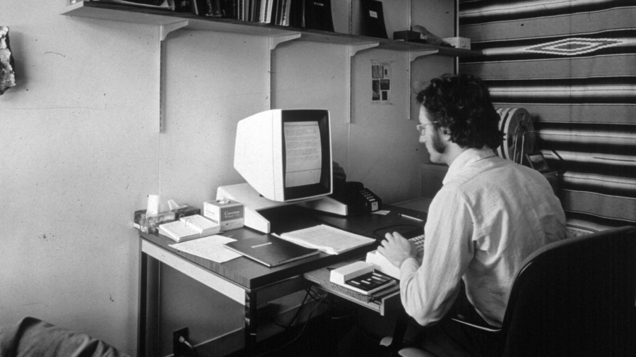 Computer Scientist Who Pioneered ‘Copy’ and ‘Paste’ Has Died
