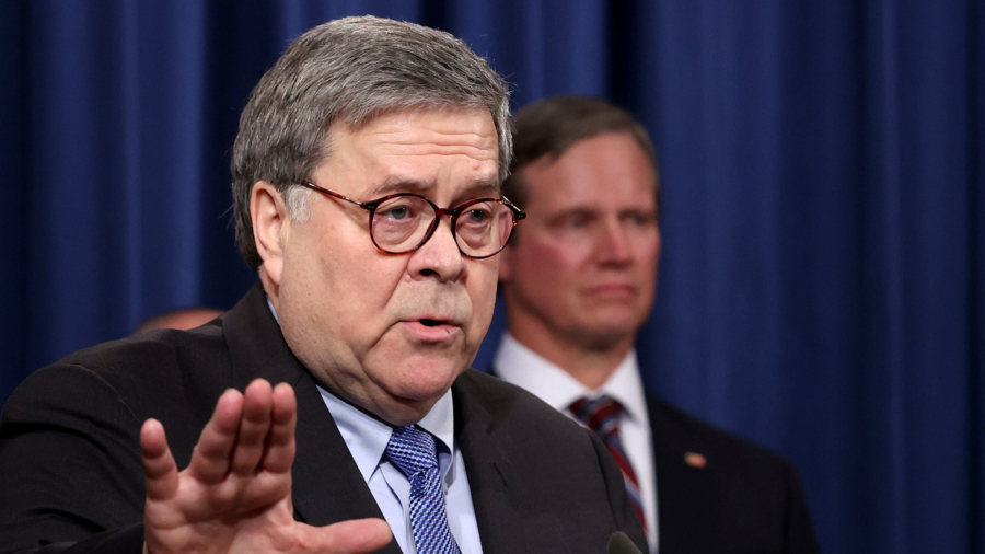 White House ‘Has Full Faith’ in Barr After His Comments on Trump Tweets