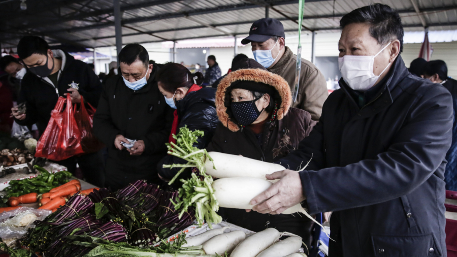 China in Focus (April 3): Panic-Buying Erupts Across China