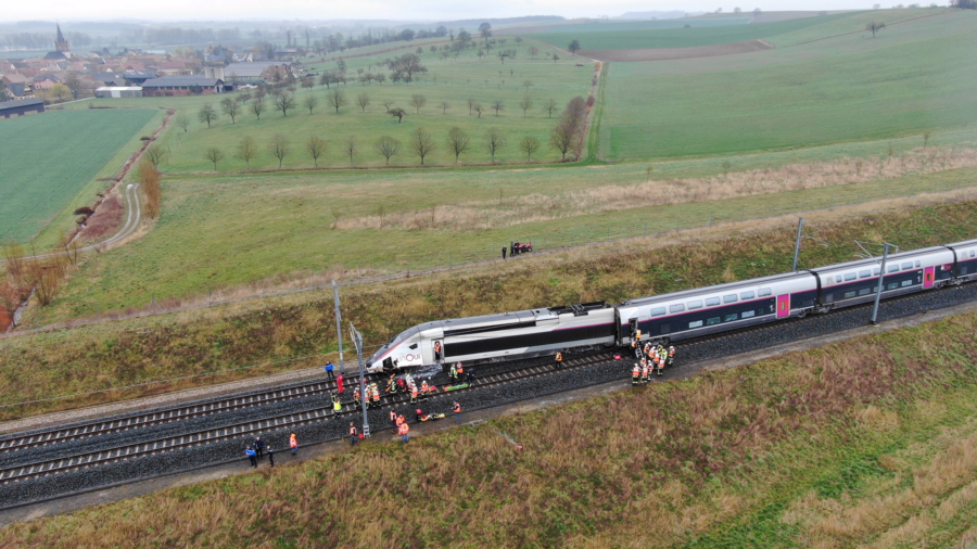 22 Hurt After High-Speed TGV Train Derails in Eastern France