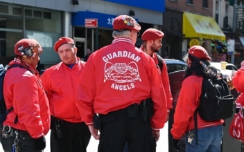 Guardian Angels Look After Homeless Amid COVID-19 Pandemic