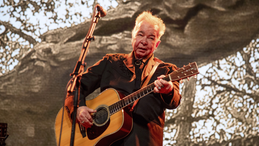 Singer John Prine Hospitalized for CCP Virus Symptoms, in Stable Condition, Wife Says