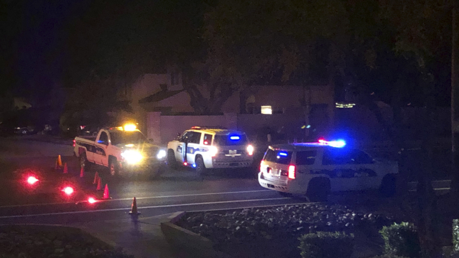 Phoenix Police Commander Killed, 2 Others Wounded in Shooting | NTD