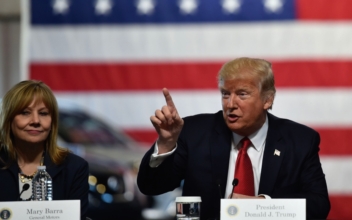 Trump Invokes Defense Production Act to Force GM to Make Ventilators Quicker