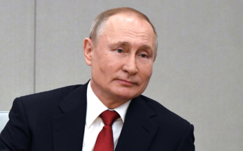 Putin Says Russia Will Be Able to Counter Hypersonic Weapons