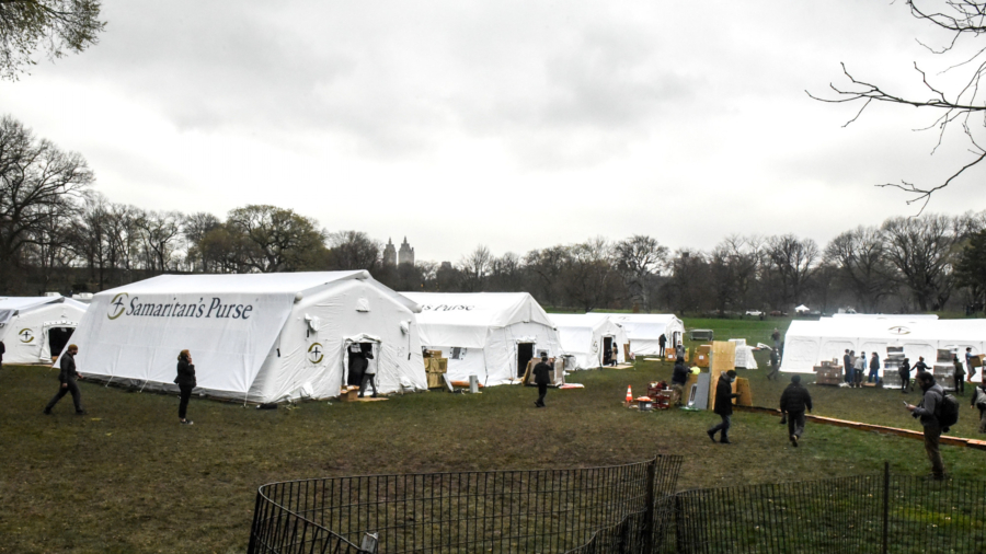 Emergency Field Hospital Sets up in Central Park for CCP Virus Patients ...