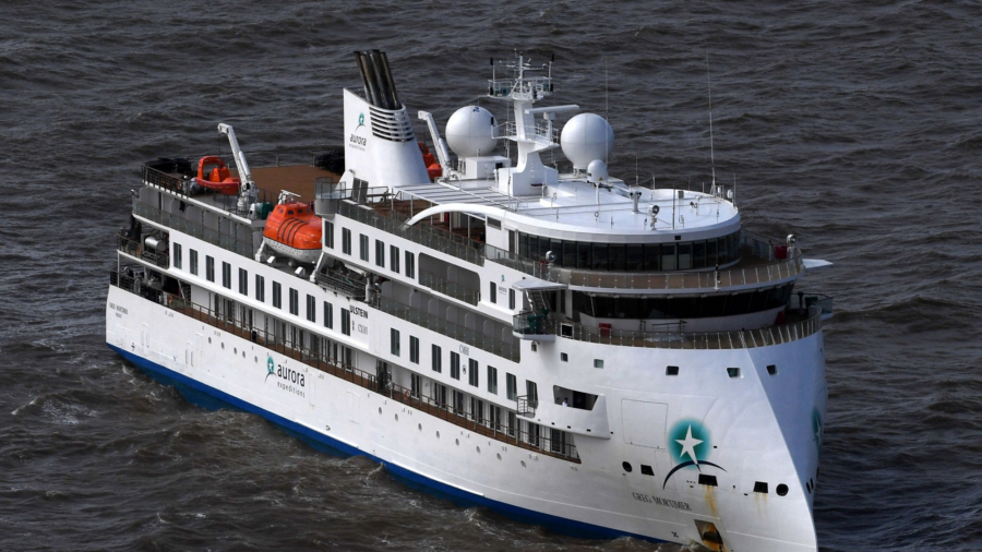 Passengers to Be Evacuated From Antarctic Cruise Ship After Almost 60 Percent Test Positive for CCP Virus