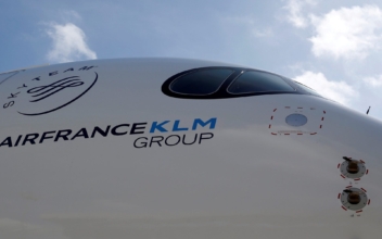 Exclusive: Air France-KLM in Talks on Multibillion-Euro State-Backed Loan Package