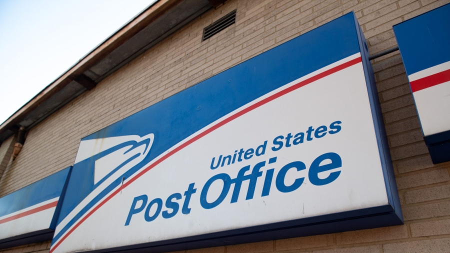 USPS Agrees to Roll Back Service Changes