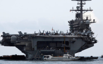2 US Carrier Groups Conduct Exercises in South China Sea
