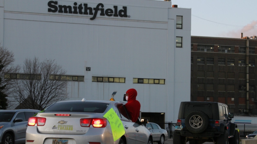 Smithfield Closes South Dakota Pork Plant Due to CCP Virus