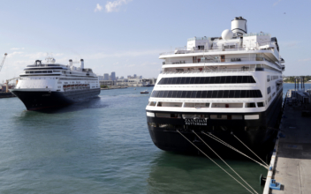 Florida Finally Takes Cruise Passengers, Some on Stretchers