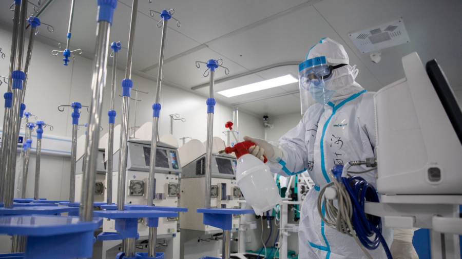 Large Makeshift Hospitals Under Construction in China