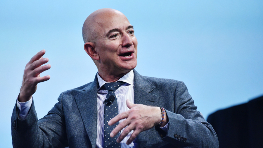 Amazon Says ‘Appropriate’ Executive to Be Available as US Panel Calls on Jeff Bezos to Testify
