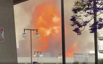 11 Firefighters Caught in Major Explosion in Downtown LA
