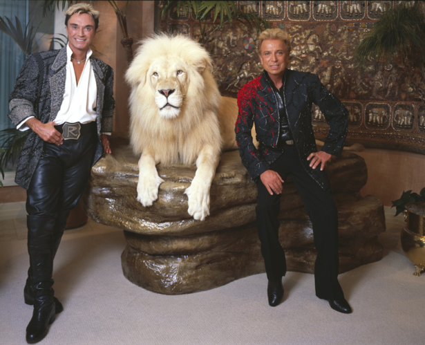 Siegfried__Roy_by_Carol_M._Highsmith