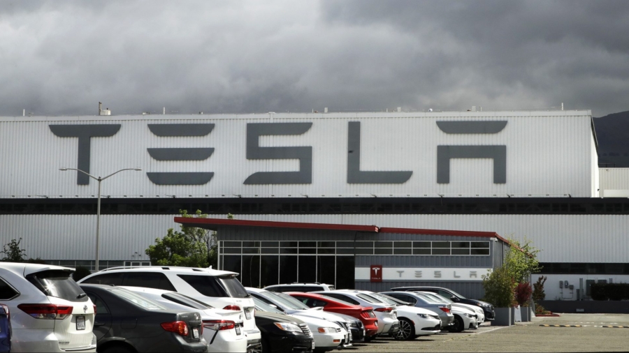Tesla, County Reach Deal to Allow Automaker to Reopen US Plant Next Week
