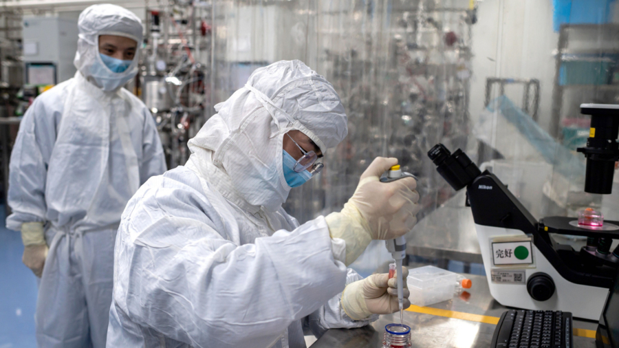 Expert: Fake Vaccine Reports in China Used to Shift Blame