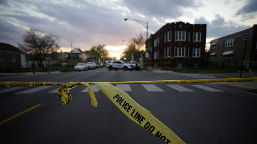 13 Dead, 40 Injured  in Chicago Weekend Shootings: Police