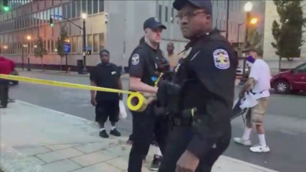 Police cordon off the area after a fatal shooting at Jefferson Square Park, in Louisville, Kentucky, on June 27, 2020. (Maxwell Mitchell via Reuters)