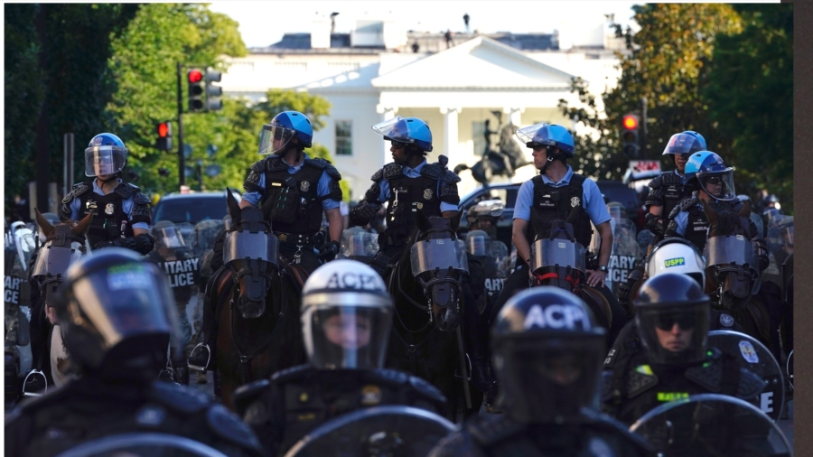 White House to Establish ‘Central Command Center’ to Coordinate State Response to Riots