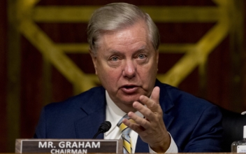 Lindsey Graham Will Ask Robert Mueller to Testify Before Senate Judiciary Committee