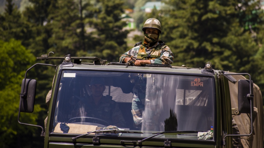 Indian Troops Prepare for Operations at China Border