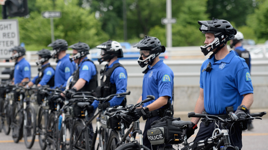 4 Officers Hit By Gunfire In Missouri, Police Say 