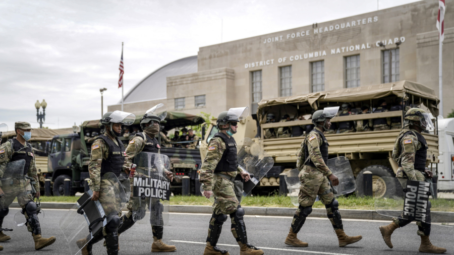 Pentagon Moves Troops Into Washington Region Amid Riots