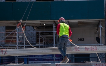 Construction Adds 158,000 Jobs in June, Infrastructure Jobs Decline